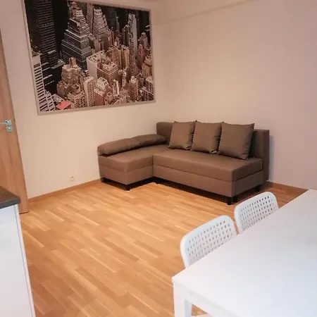 Brand New Two #26 With Free Secure Parking Close To Center Appartement