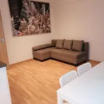 Brand New Two #26 With Free Secure Parking Close To Center شقة